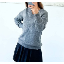 Sueter pico Gris